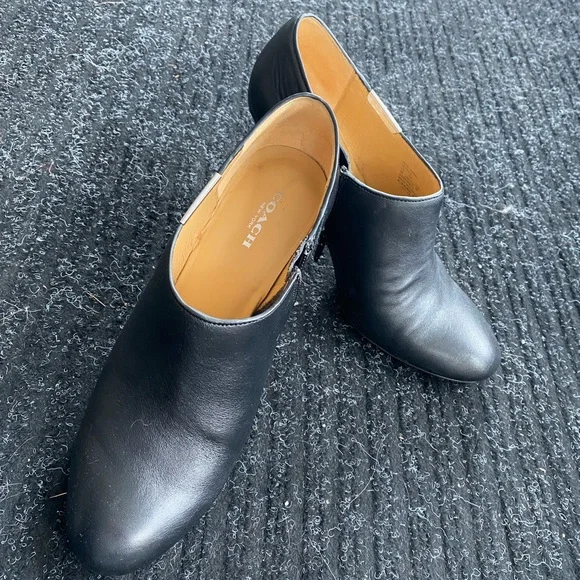 Coach booties - Picture 3 of 3